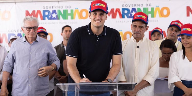 Orleans Brandão marca presença e reforça compromisso com Passagem Franca durante festa de 190 anos