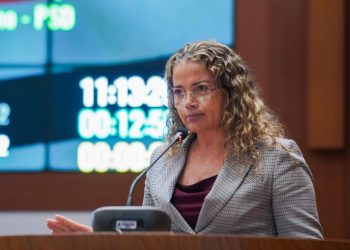 Caso dos prints: Mical exibe imagens de blogueiro na Alema, faz sugestão a Camarão e diz que acionará Justiça