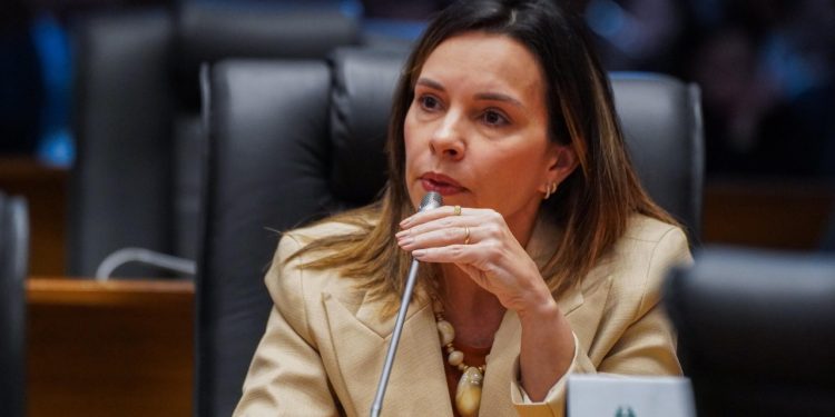 Procuradora da Mulher da Alema, Dra. Vivianne se solidariza e destaca equilíbrio de Mical no caso dos print