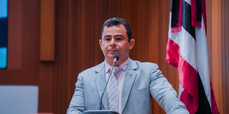 Eric Costa manifesta apoio ao governador Brandão e atesta avanços do Maranhão