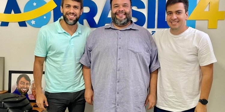 Dr. Guilherme se reune com o deputado federal Pedro Lucas Fernandes e com o secretário estadual de Desenvolvimento Social, Paulo Casé Fernandes