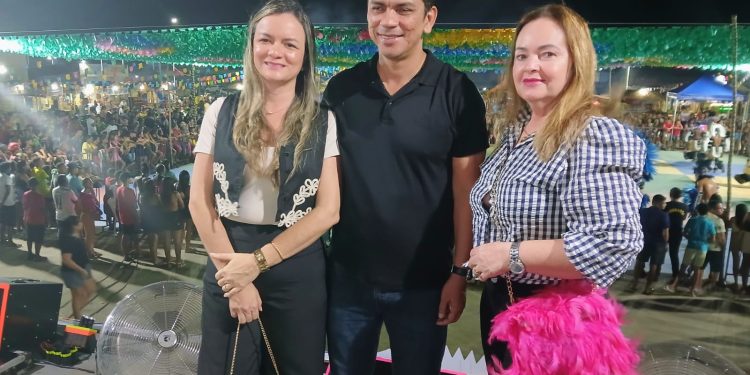 Arraial do Arrasta-pé em Apicum-Açu é sucesso com apoio do prefeito Jadeco e da Secretaria Municipal de Cultura