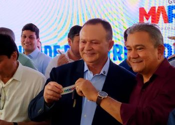 Prefeito Aldo Lopes recebe nova ambulância do governo do Estado e reforça sistema de Saúde em Cururupu