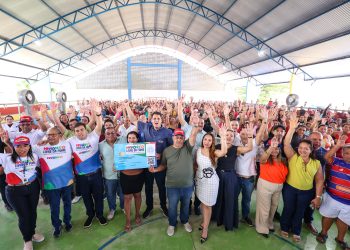 “Além de entregar obras e serviços, estamos combatendo a fome no Maranhão”, afirma Orleans Brandão