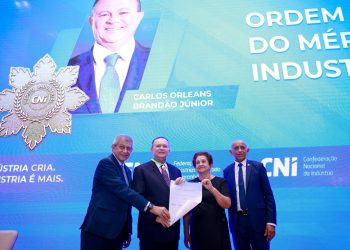 Brandão é o primeiro governador do Maranhão a receber Medalha da Ordem do Mérito Industrial da Confederação Nacional da Indústria (CNI)