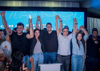 “Aceito a missão de ser pré-candidato a governador”, afirma Orleans em Caxias”.