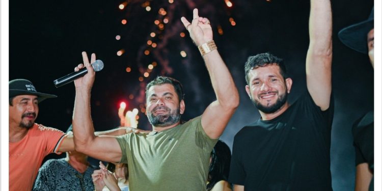 Júnior Garimpeiro ganha carinho do povo ao retornar a Centro Novo