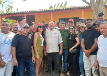 PREFEITO NILTON ÉVERTON E GOVERNADOR CARLOS BRANDÃO PARTICIPAM DE ALMOÇO REAFIRMADO COMPROMISSO.