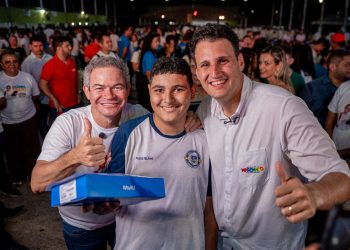 Governo do Estado garante inclusão digital a alunos da rede estadual em Timon