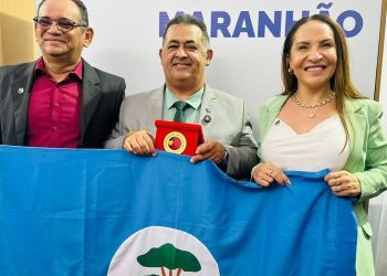 Educação de Mata Roma é premiada em Brasília com Selo Ouro Nacional de Alfabetização