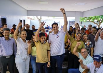 Em Estreito, Orleans Brandão dialoga com população, visita obras e destaca serviços estaduais realizados na cidade