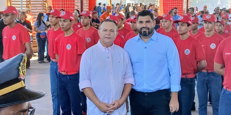 ITAPECURU MIRIM VIVE DIA HISTÓRICO COM ENTREGAS DE OBRAS E ANÚNCIOS FEITOS PELO GOVERNADOR CARLOS BRANDÃO E O PREFEITO FELIPE MARRECA
