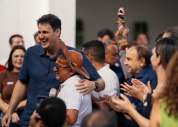 Orleans Brandão reúne lideranças e apoiadores em ato político em Davinópolis