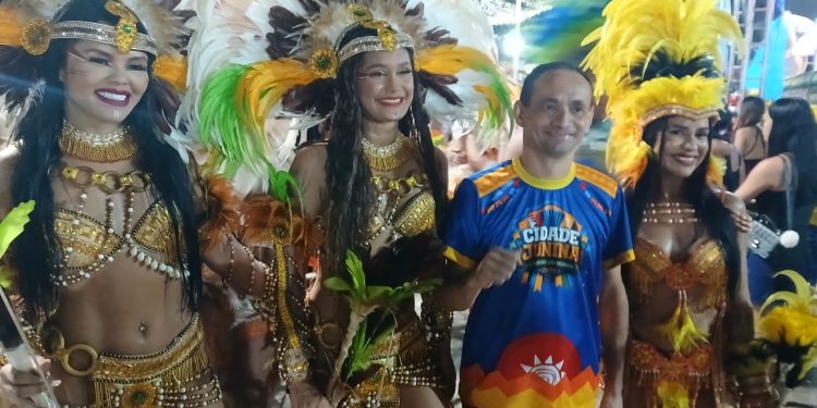 Prefeito Deyvison do Posto fortalece cultura e realiza o maior São João da história de Mirinzal com o Cidade Junina 2026