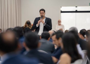 Em reunião com empresários, Orleans Brandão amplia diálogo com setor produtivo