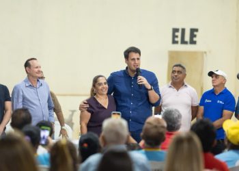 Em Riachão, Orleans Brandão recebe apoio da prefeita Paula Coelho e defende continuidade do municipalismo