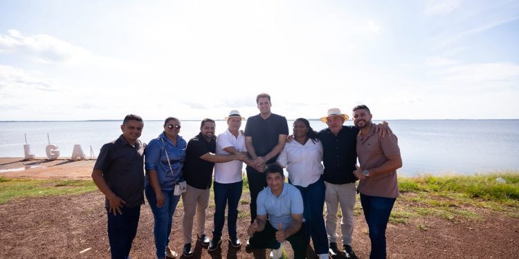 Em Conceição do Lago-Açu, Orleans Brandão reforça parceria com o município e apresenta proposta de urbanização