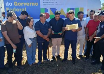 Prefeito Enoque Mota entrega primeira etapa de casas populares e beneficia 45 famílias em Pastos Bons