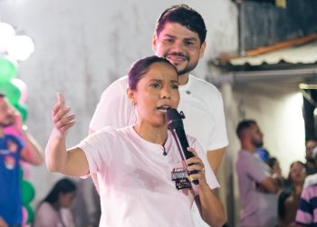 Orleans Brandão destaca trabalho social de Tharcianne Garcez em prol das mulheres durante lançamento de sua candidatura a deputada federal