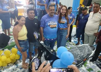 Em Mata Roma, prefeito Besaliel celebra Dia dos Pais fora de época com grande festa e entrega de prêmios