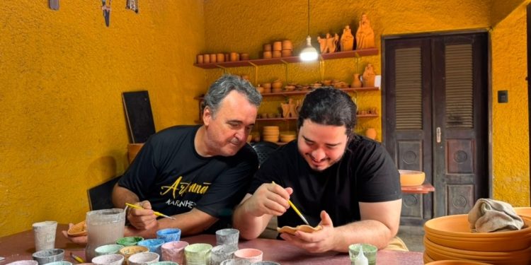 Do hobie ao legado: como a cerâmica vitrificada uniu pai e filho no Maranhão