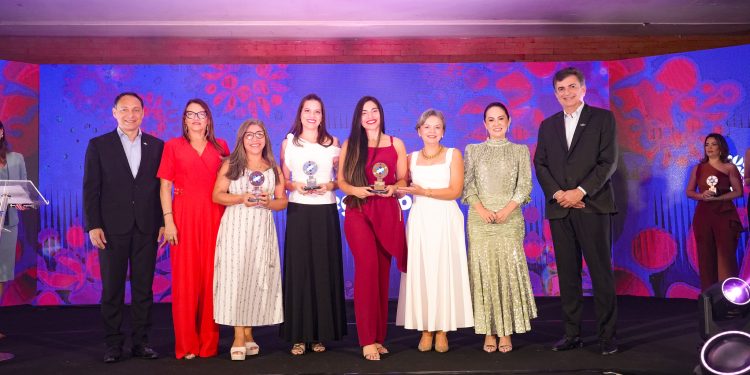 Prêmio Sebrae Mulher de Negócios reconhece histórias inspiradoras durante a Feira do Empreendedor 2026