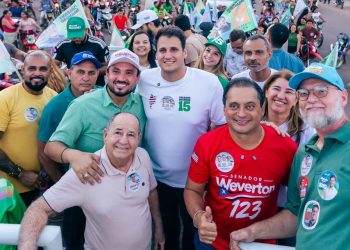 Multidão acompanha Orleans em Vargem Grande, que anuncia ações para água, saúde e segurança
